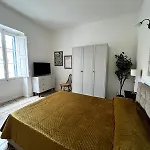 Very 2-bedroom House Near Valletta - Yellow - Perfect For Discovering Malta - Bus Stops Outside & Adjoining Cafeteria (adults Only) 度假居