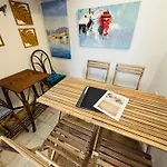 度假居 Very 2-bedroom House Near Valletta - Yellow - Perfect For Discovering Malta - Bus Stops Outside & Adjoining Cafeteria (adults Only) *