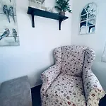 Holiday home Very 2-bedroom House Near Valletta - Yellow - Perfect For Discovering Malta - Bus Stops Outside & Adjoining Cafeteria (adults Only) *