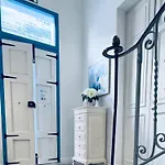 Very 2-bedroom House Near Valletta - Yellow - Perfect For Discovering Malta - Bus Stops Outside & Adjoining Cafeteria (adults Only) * 姆西达