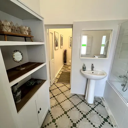 2-bedroom Very House Near Valletta 'yellow' - Perfect For Discovering Malta - Bus Stops Outside & Adjoining Cafeteria (adults Only) מסידה