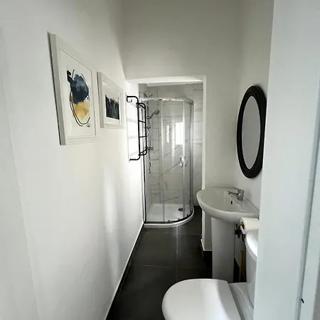 2-bedroom Very House Near Valletta 'yellow' - Perfect For Discovering Malta - Bus Stops Outside & Adjoining Cafeteria (adults Only) מסידה