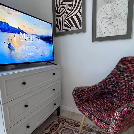 2-bedroom Very House Near Valletta 'yellow' - Perfect For Discovering Malta - Bus Stops Outside & Adjoining Cafeteria (adults Only) מסידה