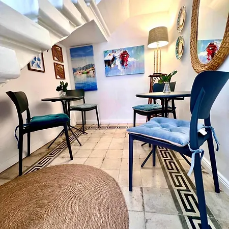 2-bedroom House 'yellow' Near Valletta Centre, Bus Stops Outside & Cafeteria, Czesc, Witaj Na Malcie! (adults Only) Msida