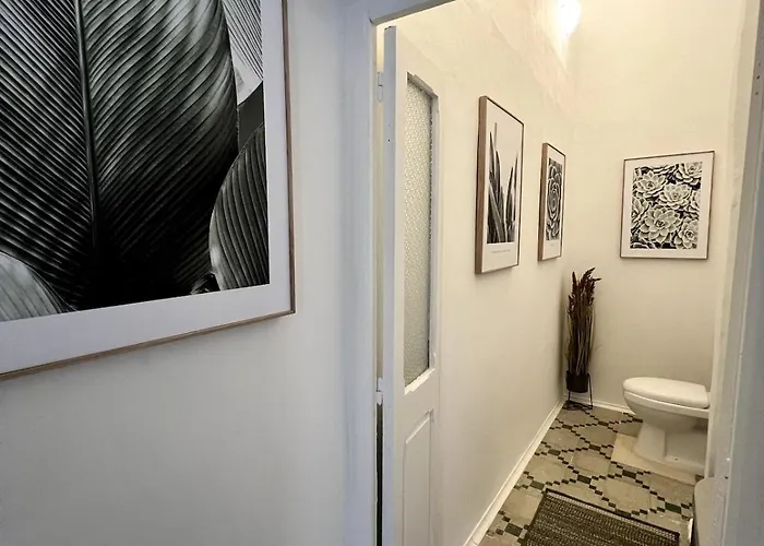 Σπίτι διακοπών Very 2-bedroom House Near Valletta - Yellow - Perfect For Discovering Malta - Bus Stops Outside & Adjoining Cafeteria (adults Only)