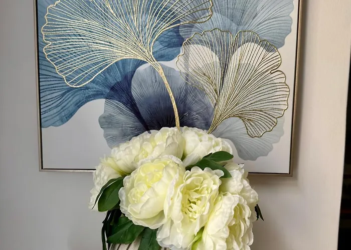 Very 2-bedroom House Near Valletta - Yellow - Perfect For Discovering Malta - Bus Stops Outside & Adjoining Cafeteria (adults Only) Σπίτι διακοπών Msida