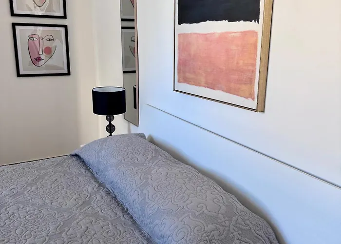 Σπίτι διακοπών Very 2-bedroom House Near Valletta - Yellow - Perfect For Discovering Malta - Bus Stops Outside & Adjoining Cafeteria (adults Only) *