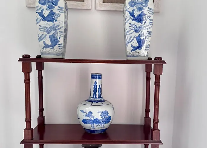 Very 2-bedroom House Near Valletta - Yellow - Perfect For Discovering Malta - Bus Stops Outside & Adjoining Cafeteria (adults Only) Σπίτι διακοπών