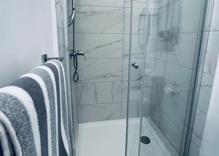 Very 2-bedroom House Near Valletta - Yellow - Perfect For Discovering Malta - Bus Stops Outside & Adjoining Cafeteria (adults Only) * Msida