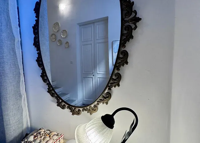 Very 2-bedroom House Near Valletta - Yellow - Perfect For Discovering Malta - Bus Stops Outside & Adjoining Cafeteria (adults Only) Σπίτι διακοπών Msida